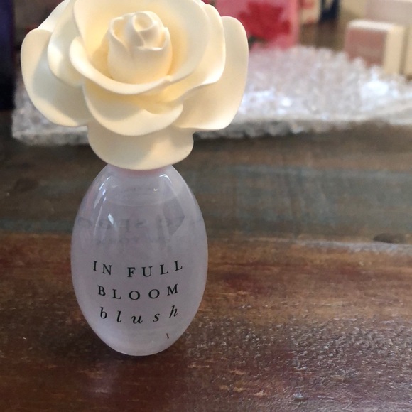 Kate Spade Makeup New Mini Kate Spade In Full Bloom Blush Poshmark Kate Spade Makeup New Mini Kate Spade In Full Bloom Blush Poshmark